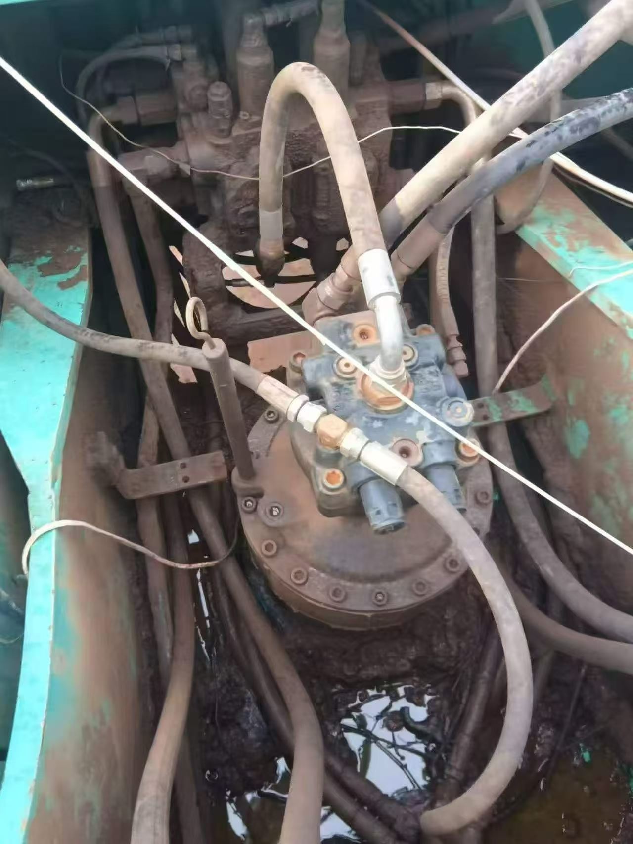 Buy Kobelco SK250-6 Used Excavator / 4