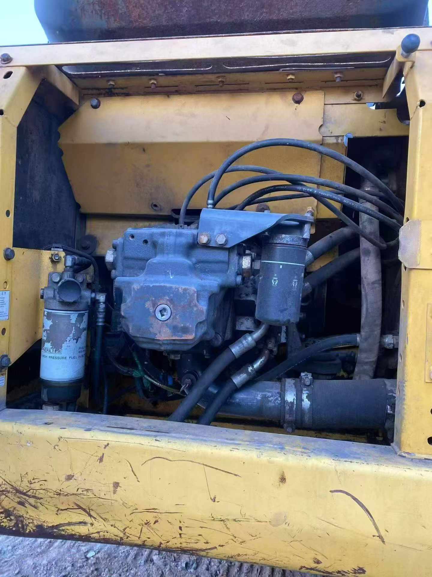 Buy Komatsu PC200-8 Used Excavator / 8