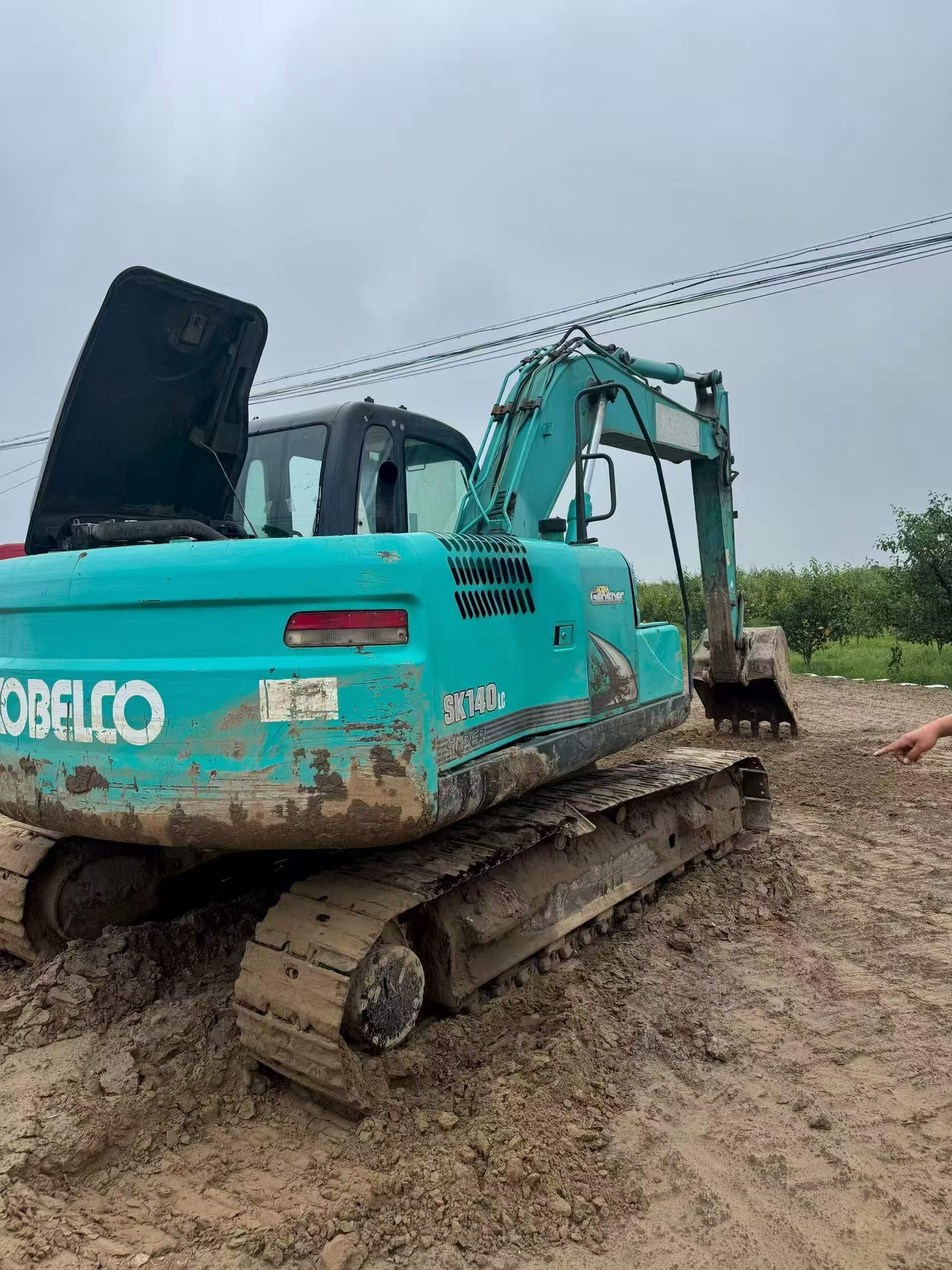 Buy Kobelco SK140 Used Excavator / 3