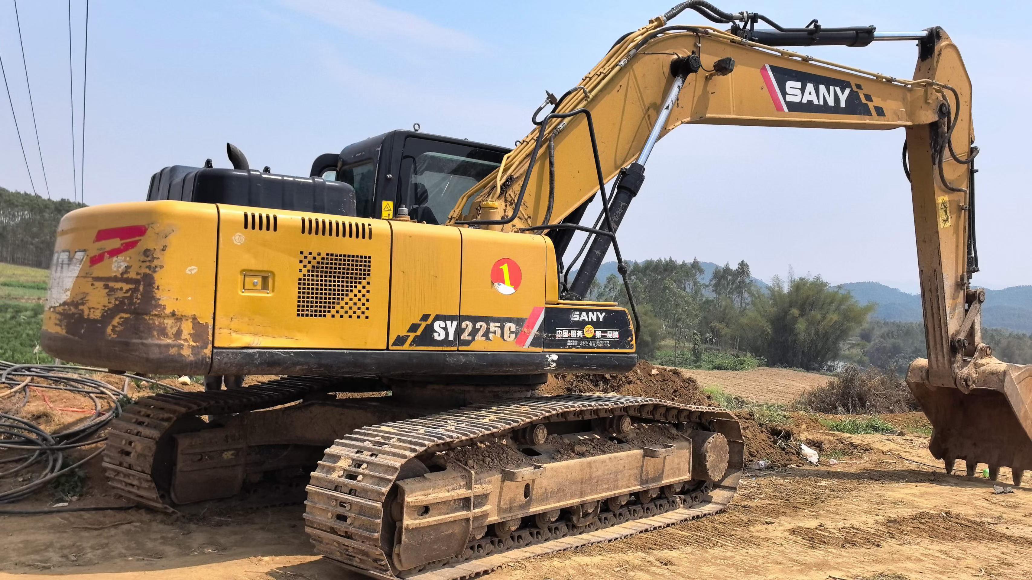 Buy Sany SY205C Used Excavator / 3