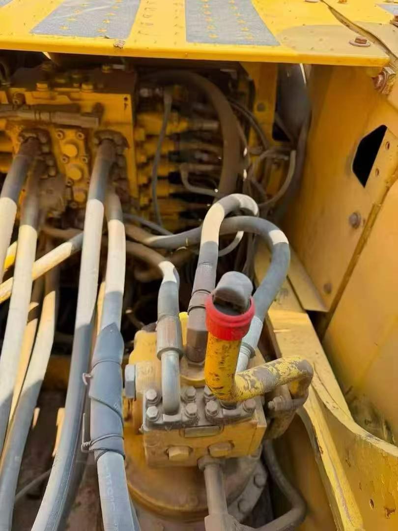 Buy Komatsu PC200 Used Excavator / 7