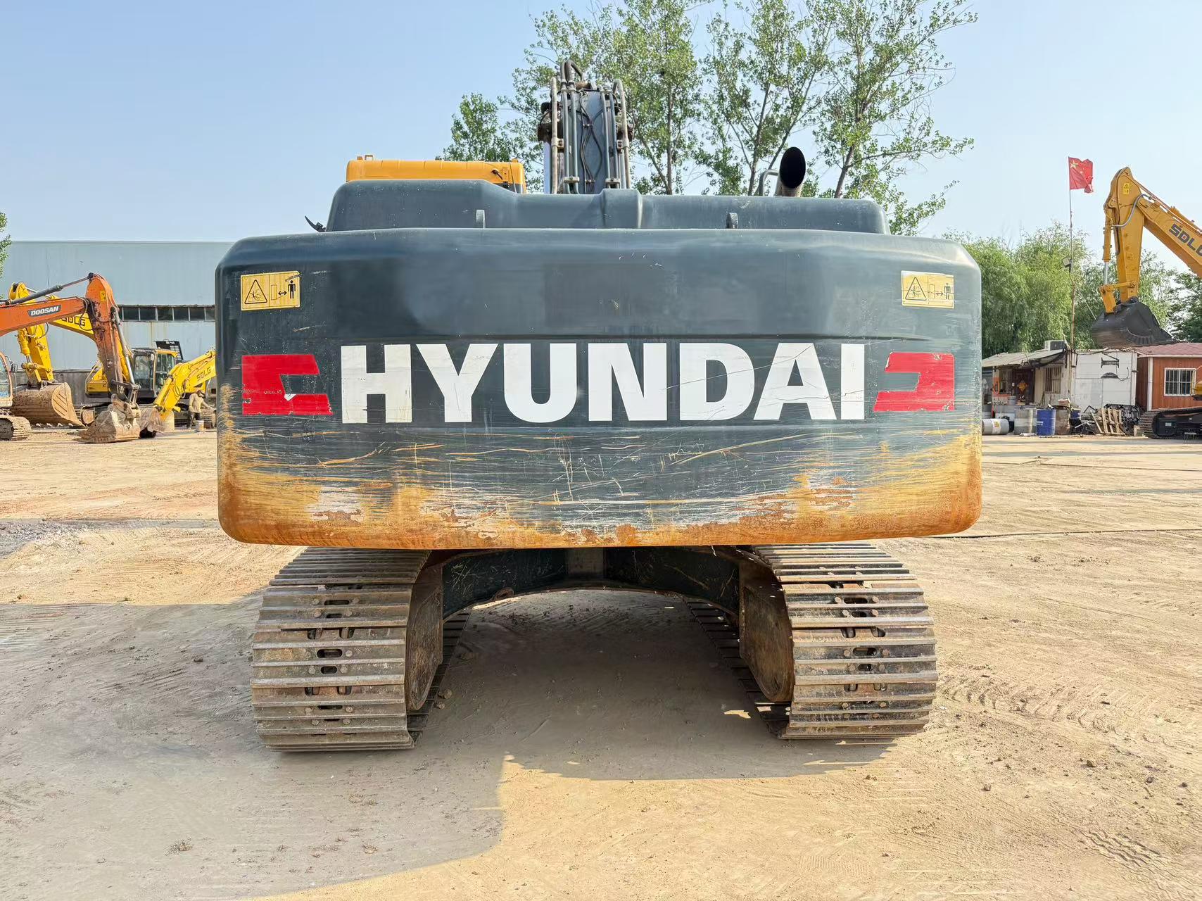 Buy Hyundai R215-7 Used Excavator / 3