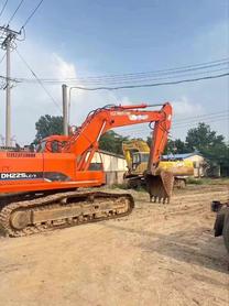 Buy Doosan DH225-7 Used Excavator / 2 Buy Doosan DH225-7 Used Excavator / 2