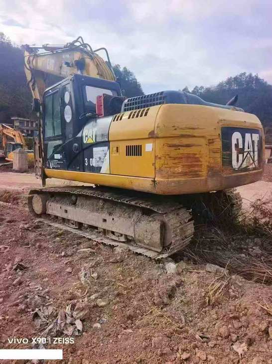 Buy Caterpillar 320D Used Excavator / 1