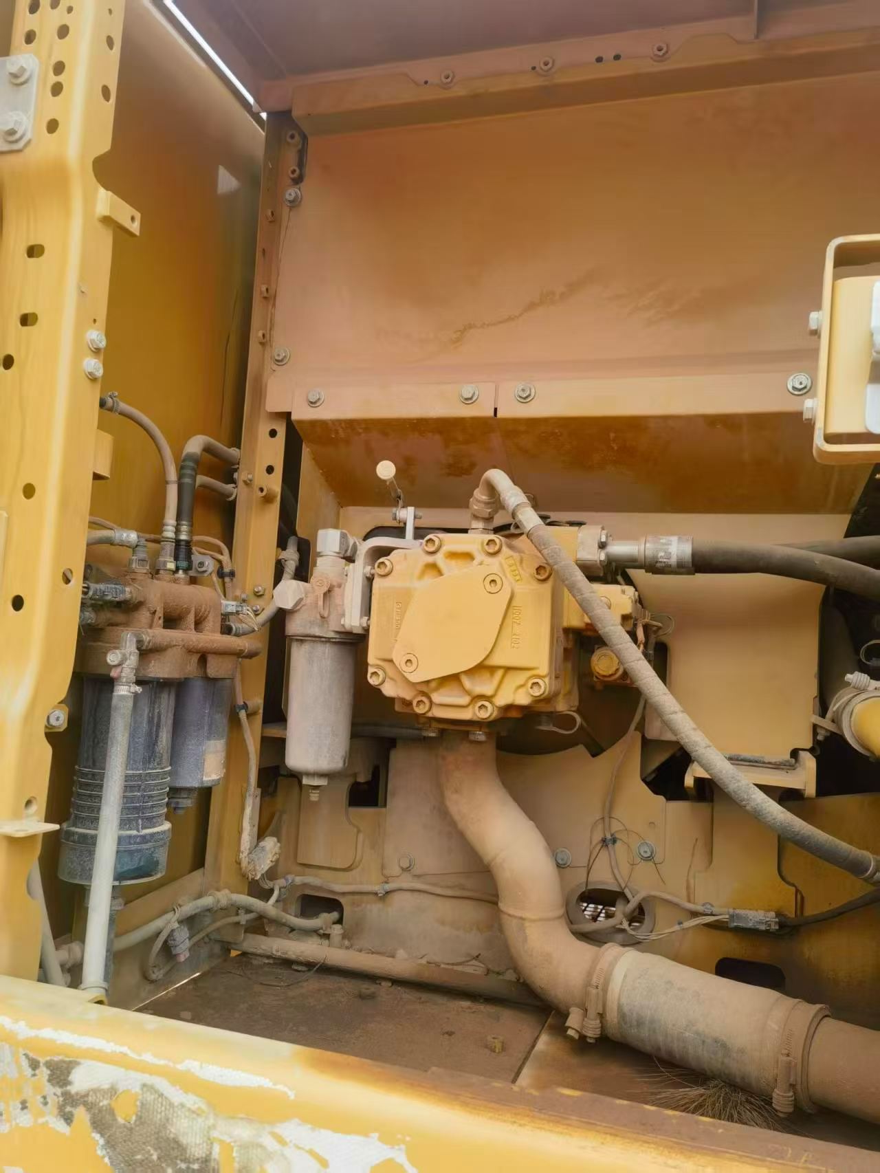Buy Caterpillar 323 Used Excavator / 2