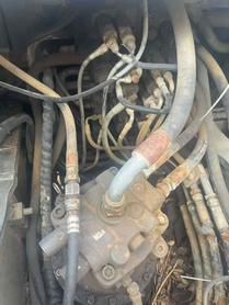 Buy Sumitomo SH210-5 Used Excavator / 4 Buy Sumitomo SH210-5 Used Excavator / 4