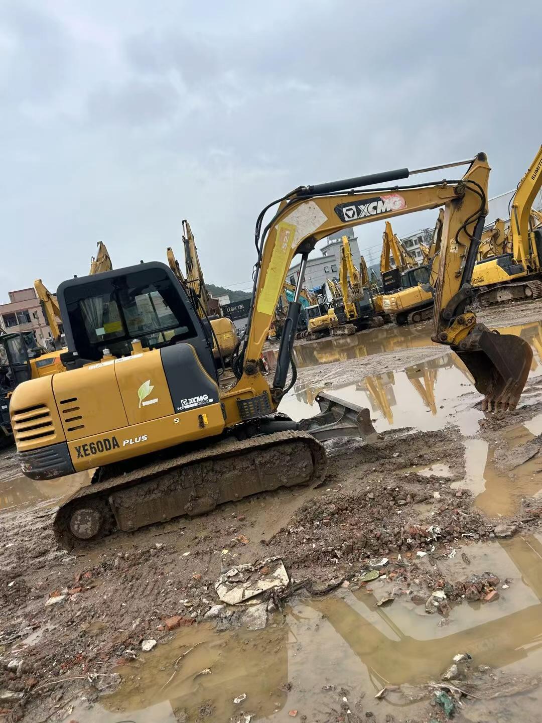 Buy XCMG XE60 Used Excavator / 2