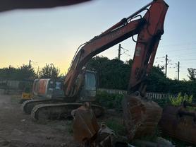 Buy Hitachi EX200-3 Used Excavator / 2 Buy Hitachi EX200-3 Used Excavator / 2