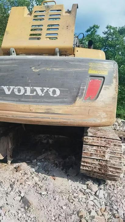 Buy Volvo EC140 Used Excavator / 1