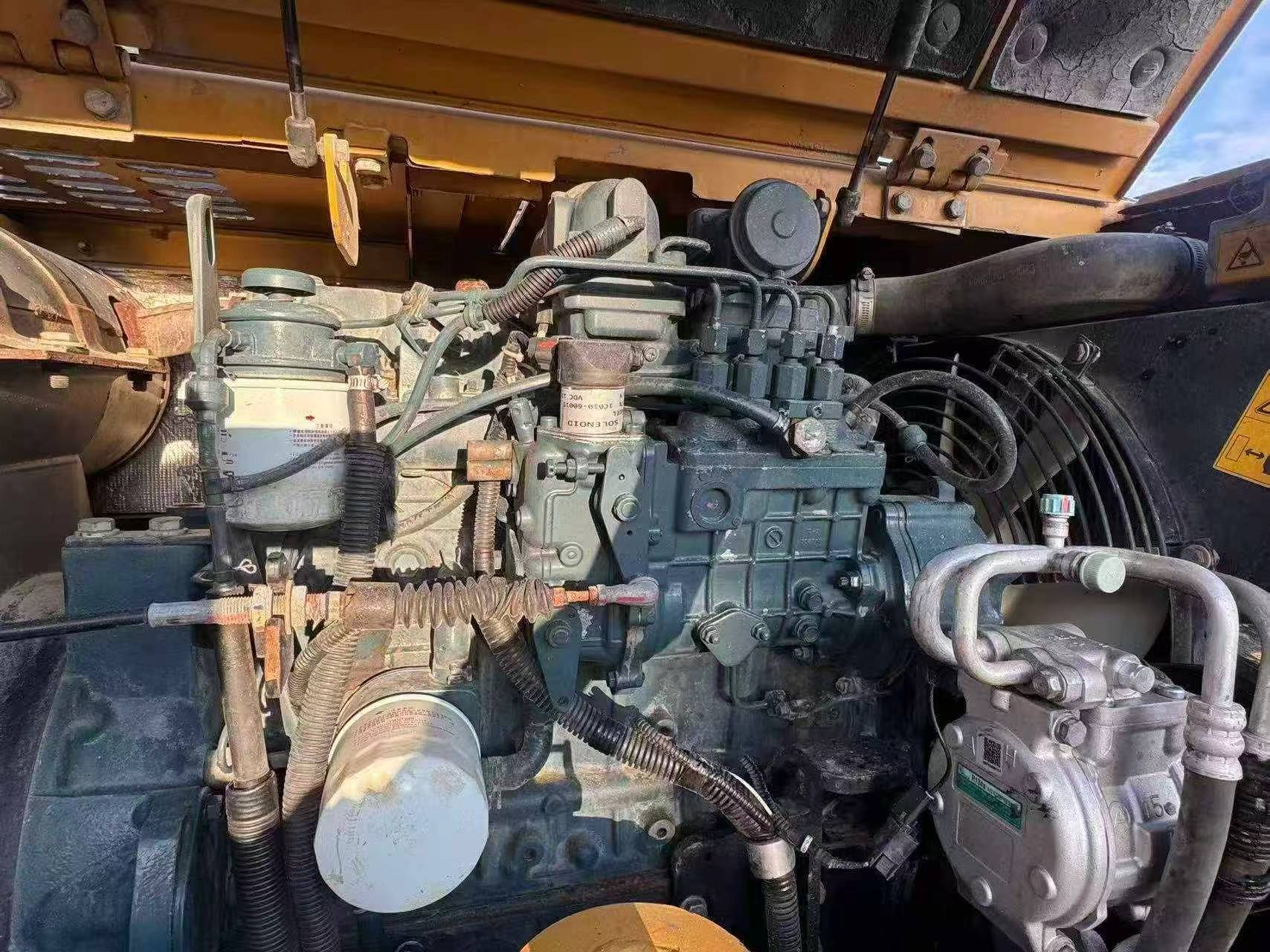 Buy Sany SY95C Used Excavator / 4