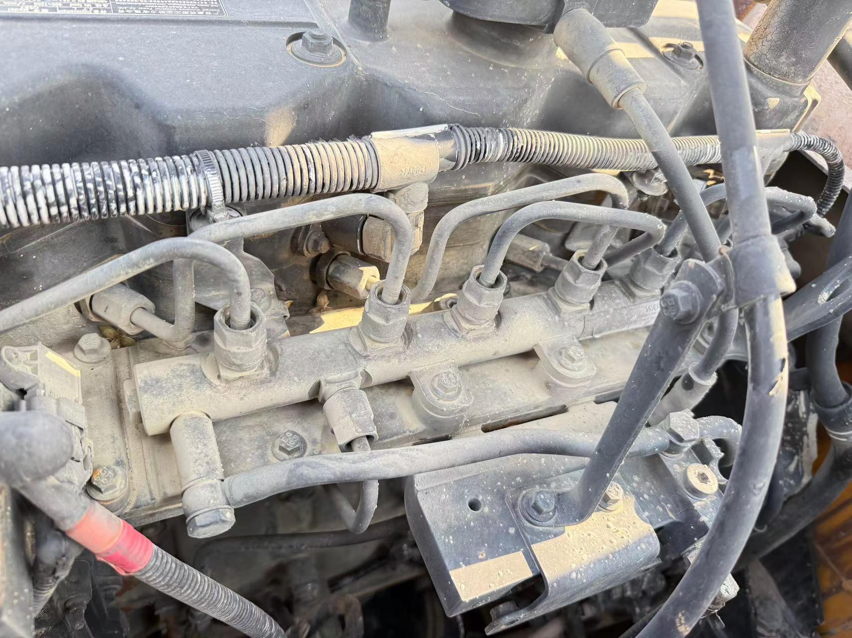 Buy Hyundai R215-7 Used Excavator / 6