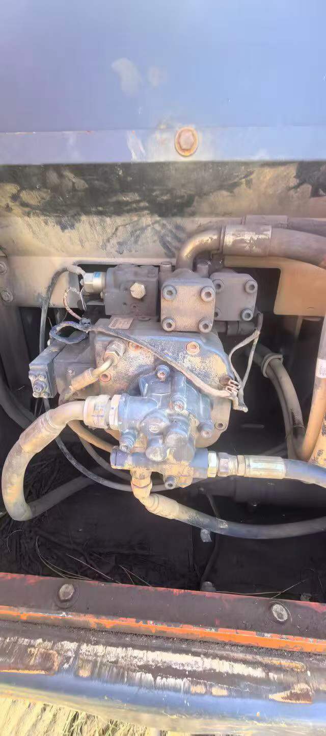 Buy Doosan DH215-7 Used Excavator / 2
