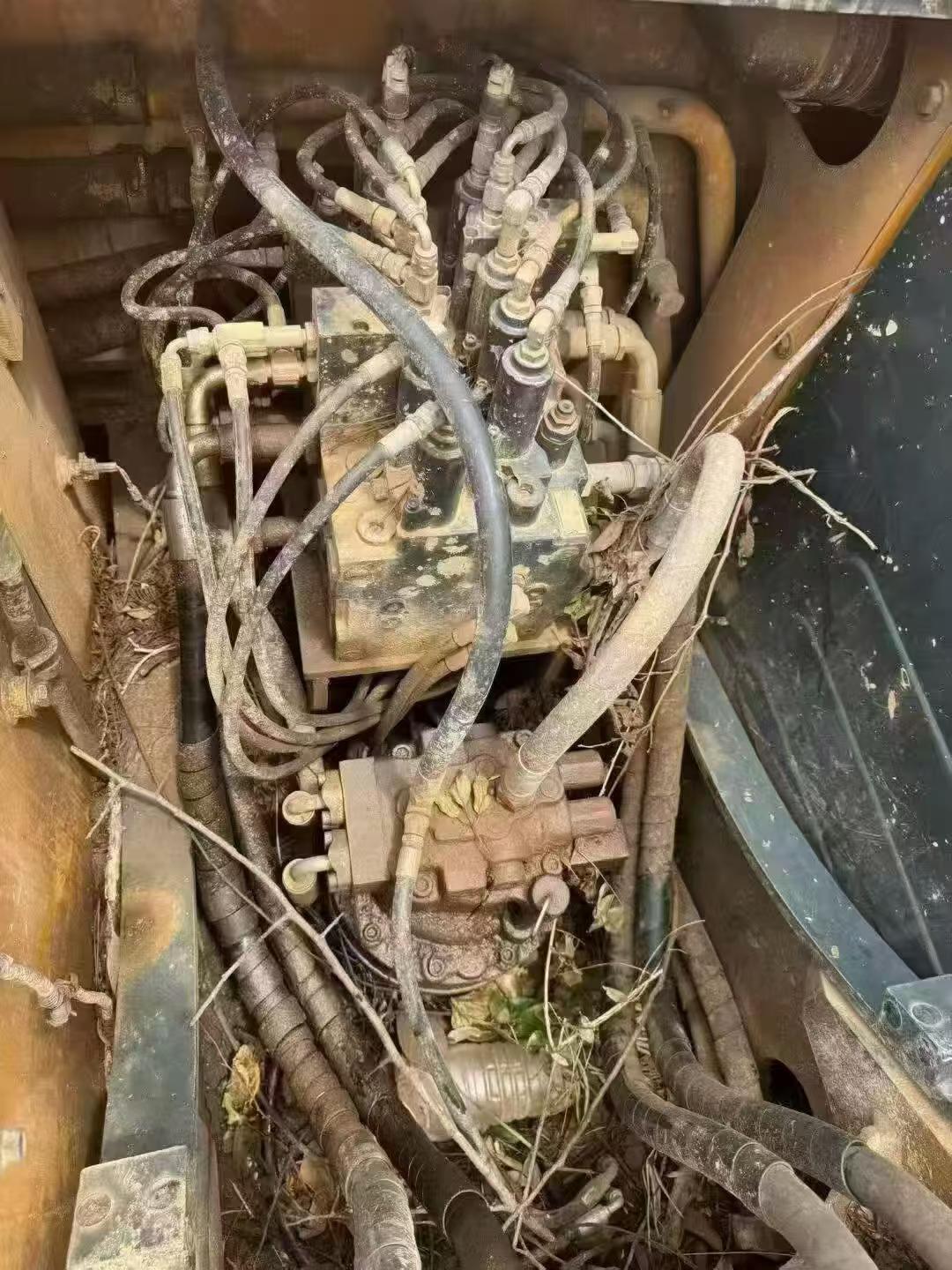 Buy Hyundai R110VS Used Excavator / 4