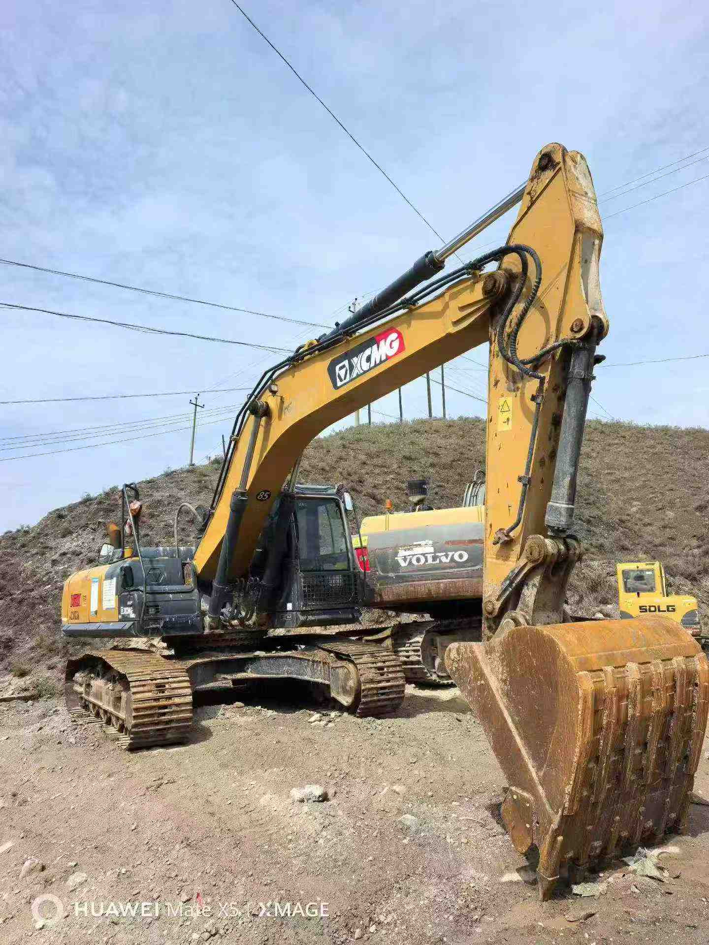 Buy XCMG XE270DK Used Excavator / 2