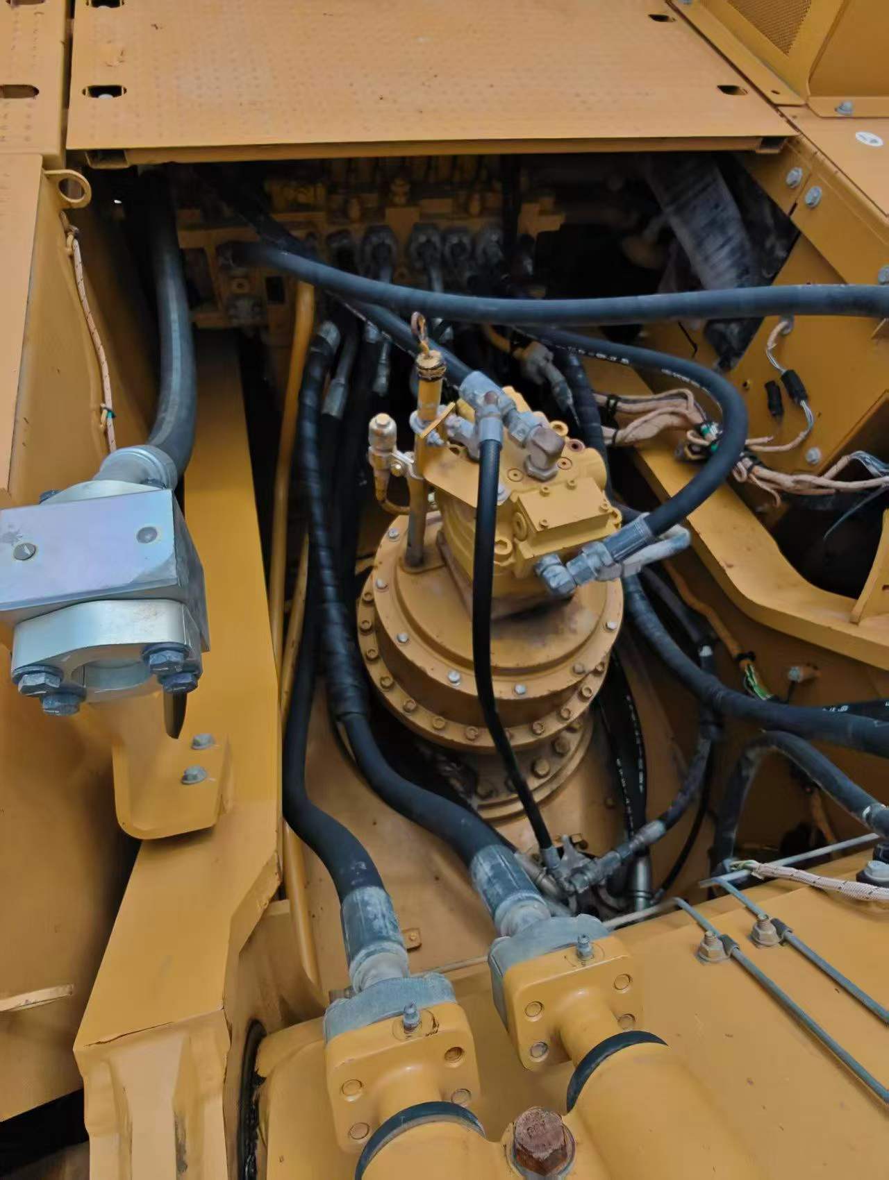 Buy Caterpillar 336E Used Excavator / 4