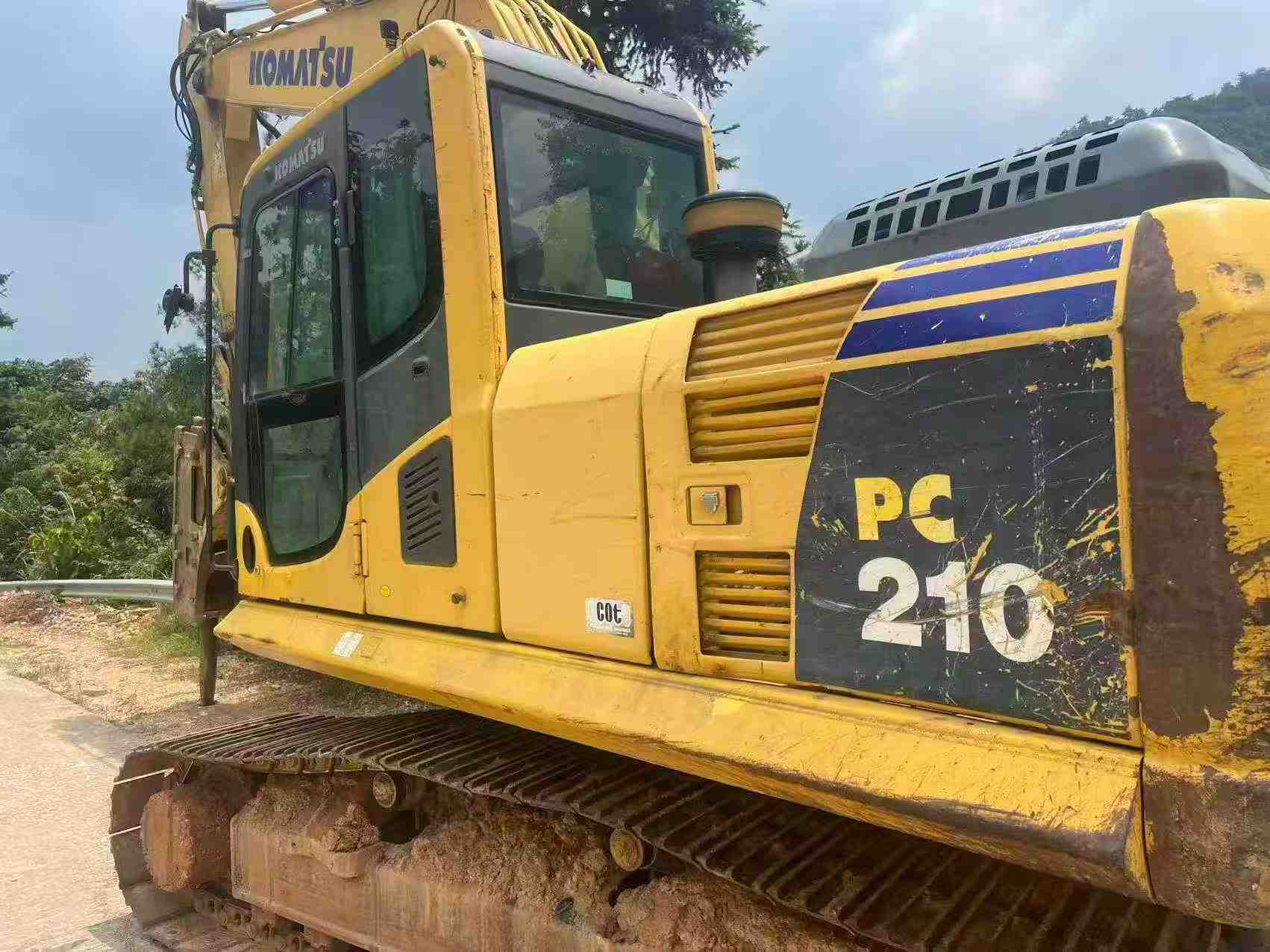 Buy Komatsu PC210-8 Used Excavator / 3