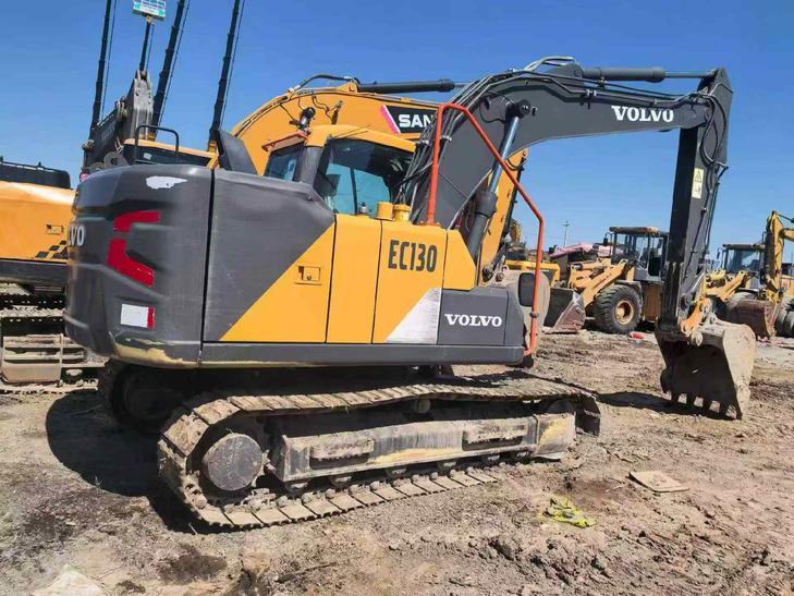 Buy Volvo Used Excavator / 1