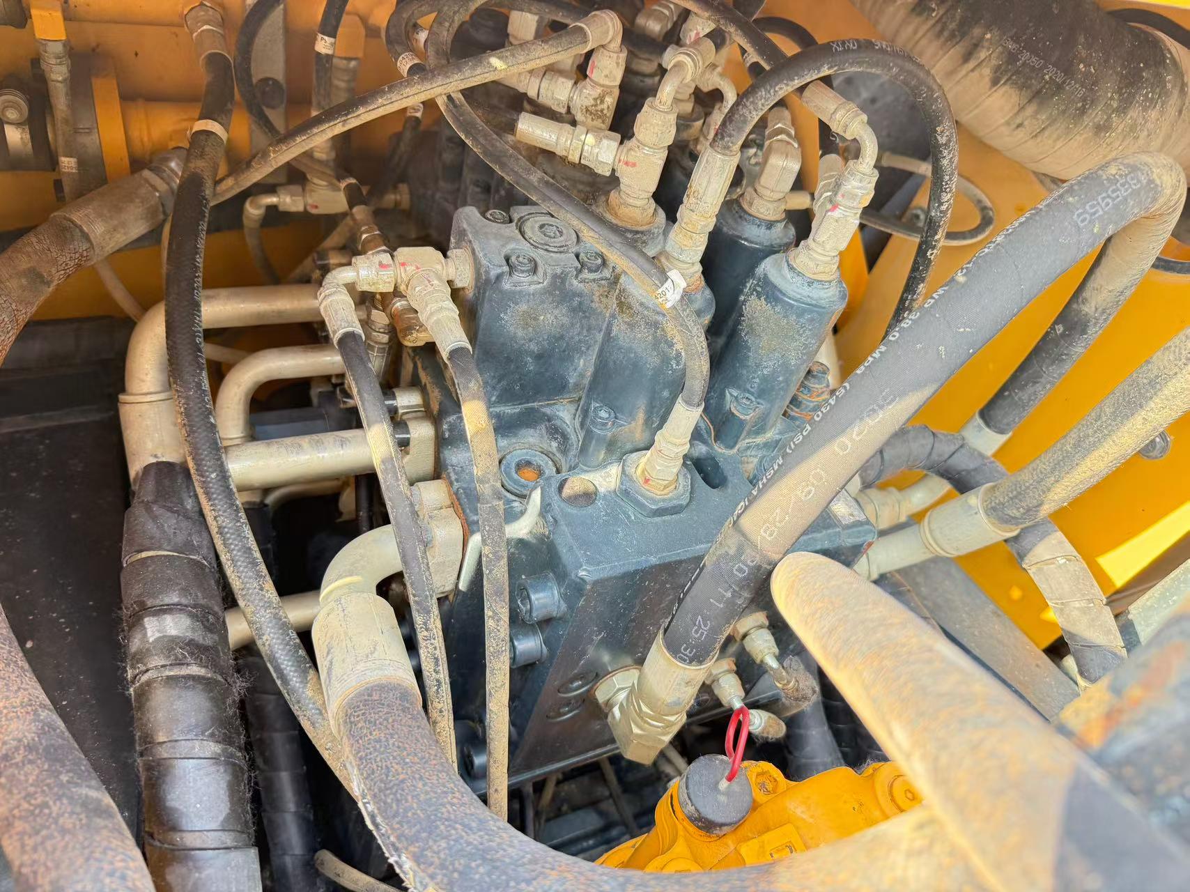 Buy Hyundai R215-7 Used Excavator / 5