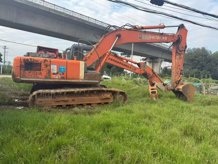 Buy Hitachi EX210-5 Used Excavator / 1