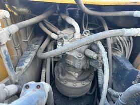 Buy XCMG XE215 Used Excavator / 4 Buy XCMG XE215 Used Excavator / 4