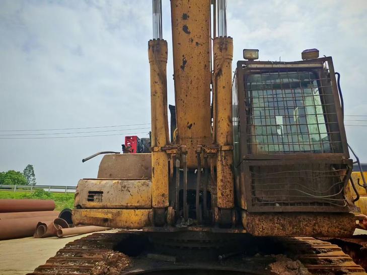 Buy Komatsu Used Excavator / 1