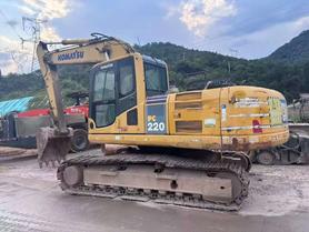 Buy Komatsu PC220-8 Used Excavator / 3 Buy Komatsu PC220-8 Used Excavator / 3