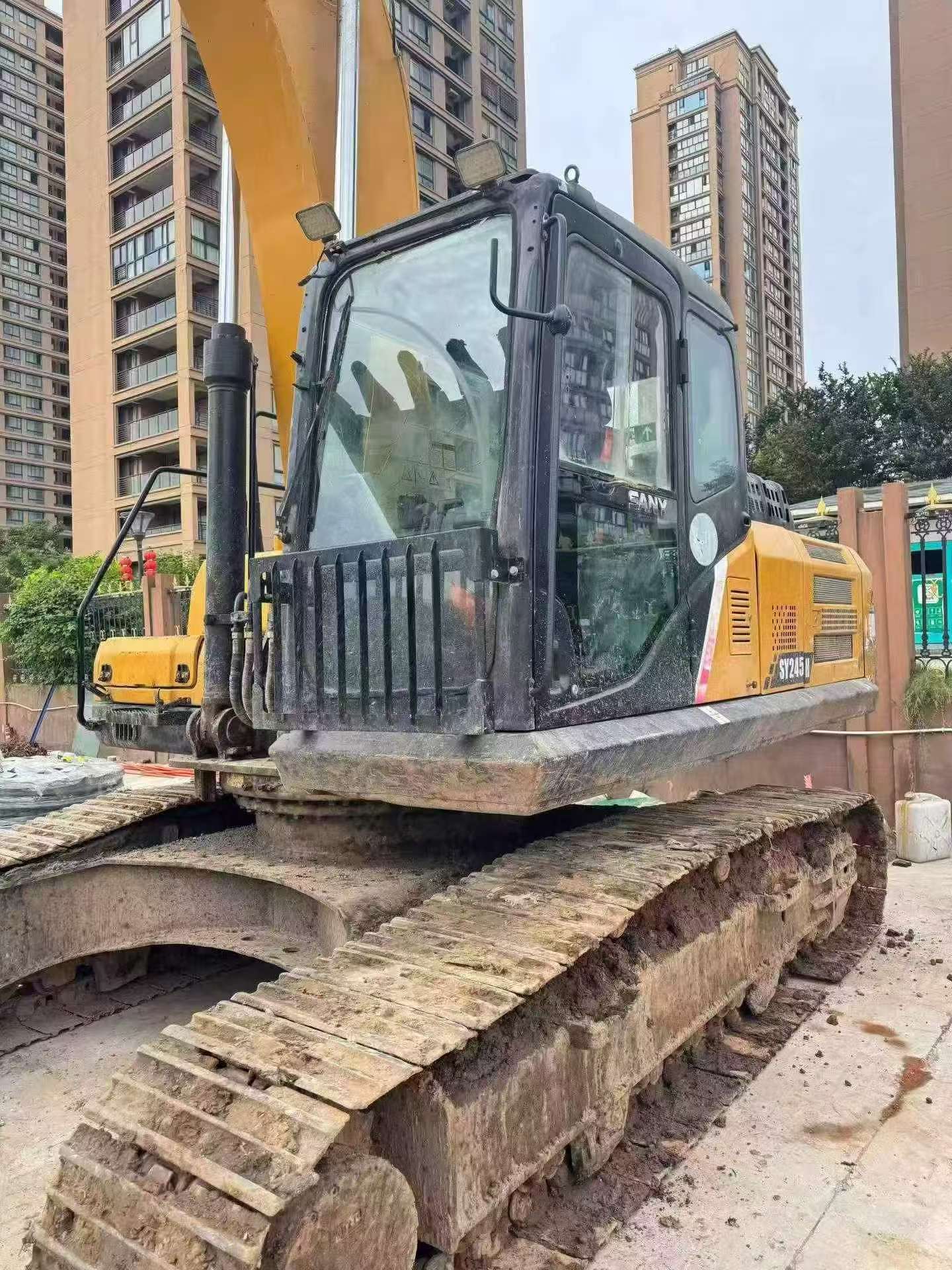 Buy Sany SY245H Used Excavator / 9 Buy Sany SY245H Used Excavator / 9