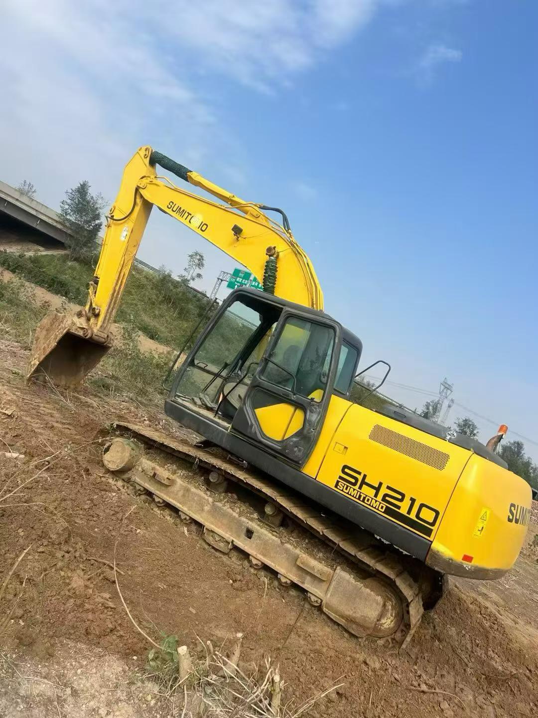 Buy Sumitomo SH210-5 Used Excavator / 1