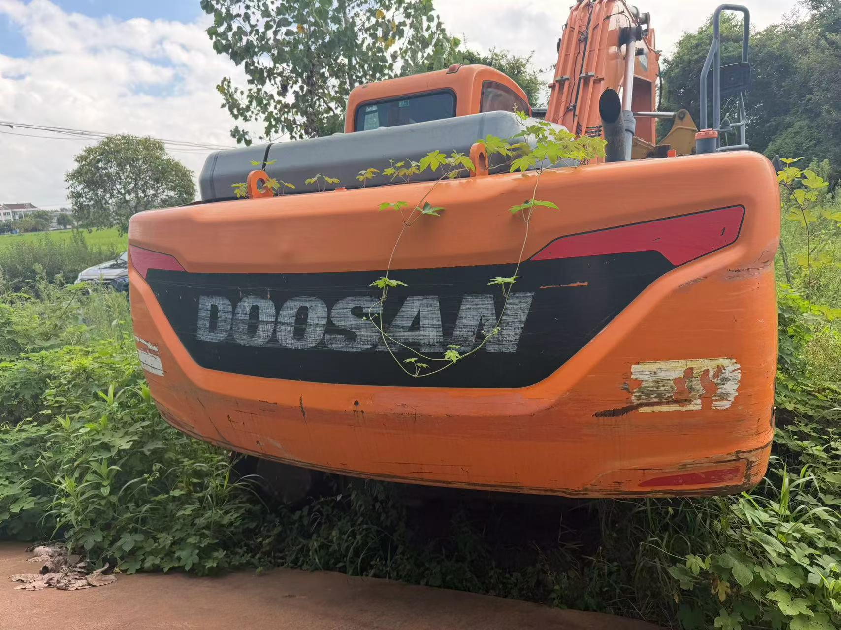 Buy Doosan DH215-7 Used Excavator / 2
