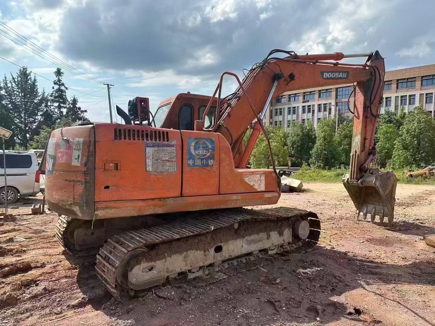 Buy Doosan DH150-7 Used Excavator / 2