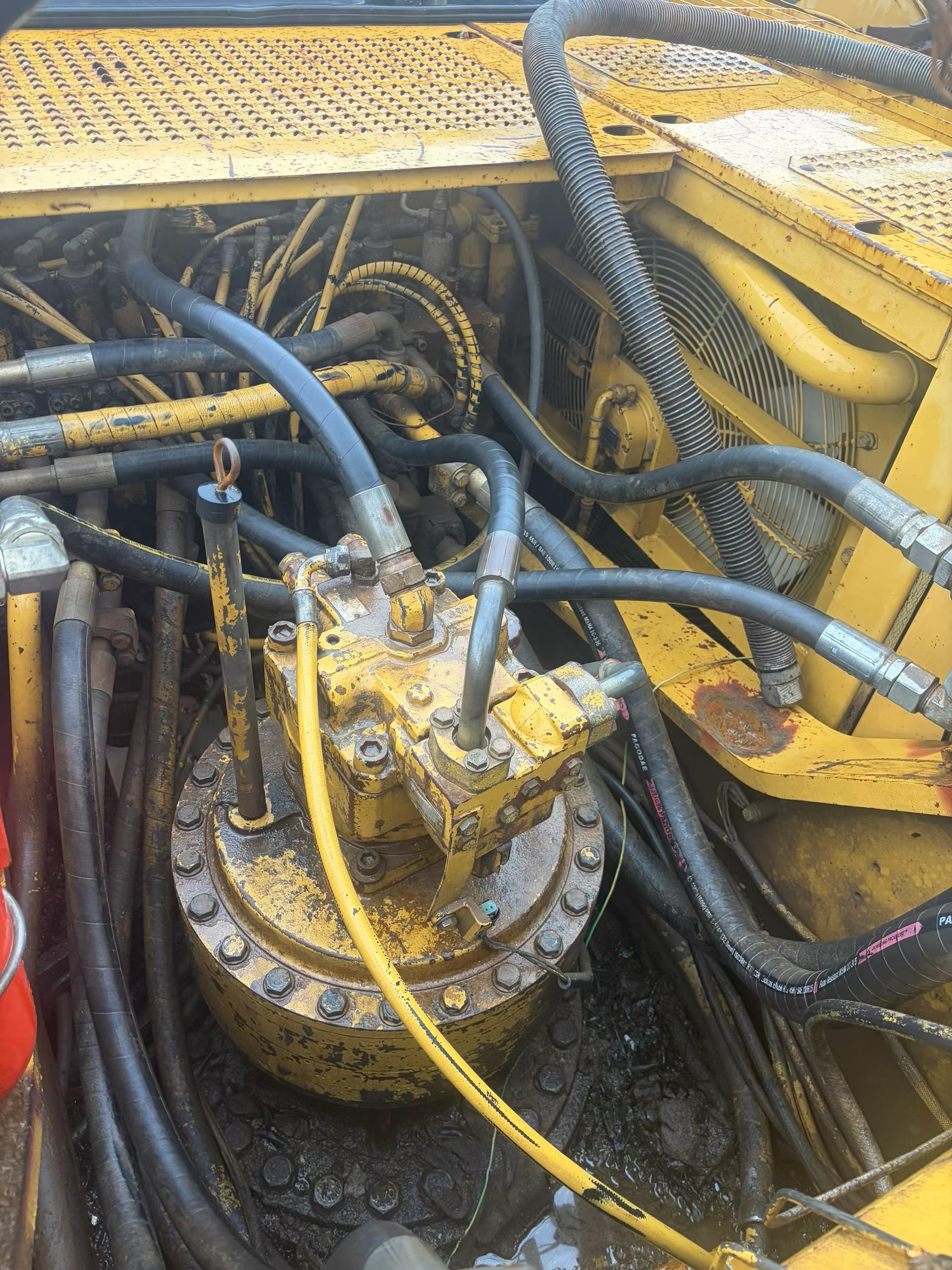 Buy Kato Used Excavator / 4 Buy Kato Used Excavator / 4