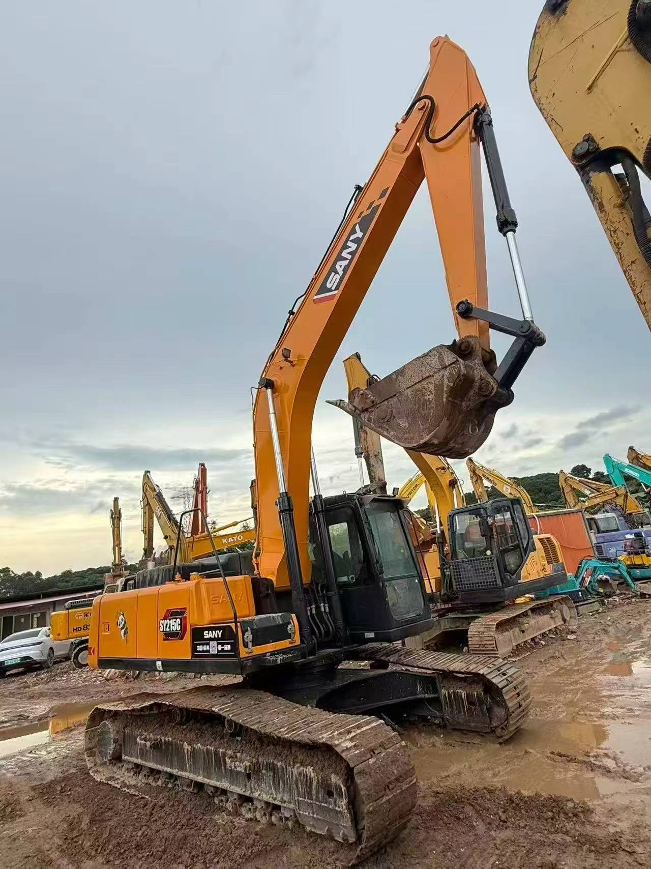 Buy Sany SY215C Used Excavator / 2 Buy Sany SY215C Used Excavator / 2