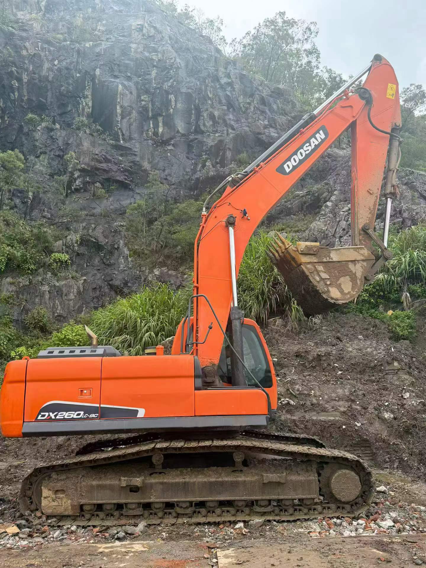 Acheter Pelle Doosan DX260LC d'occasion / 9 Acheter Pelle Doosan DX260LC d'occasion / 9