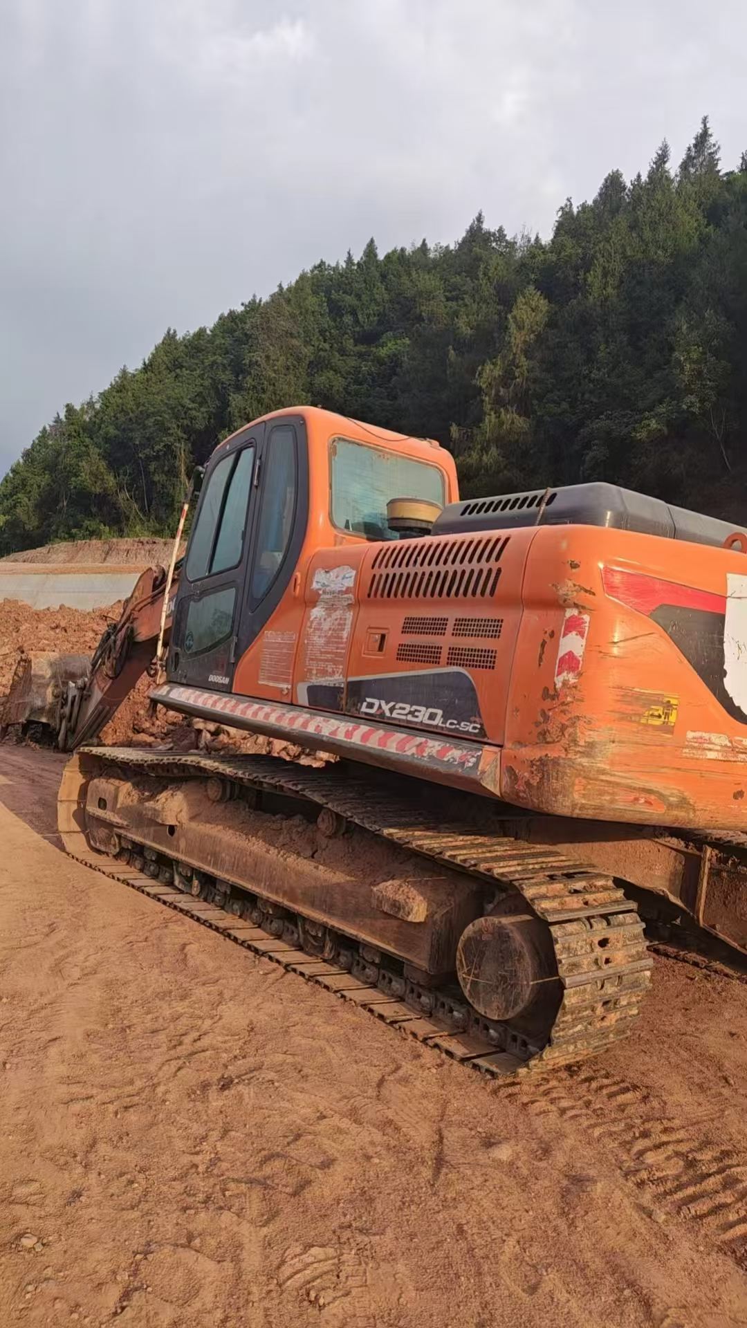 Buy Doosan DX230LC Used Excavator / 7 Buy Doosan DX230LC Used Excavator / 7