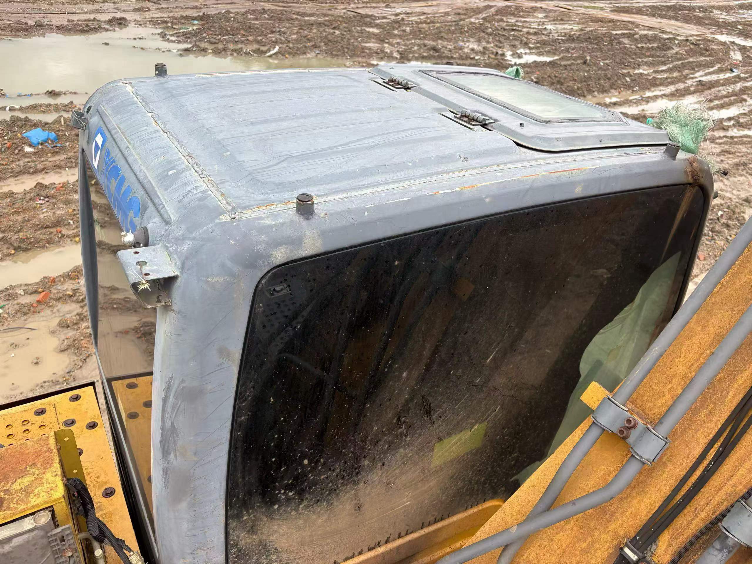 Buy XCMG XE200 Used Excavator / 7 Buy XCMG XE200 Used Excavator / 7