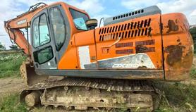 Buy Doosan DH215-7 Used Excavator / 3 Buy Doosan DH215-7 Used Excavator / 3