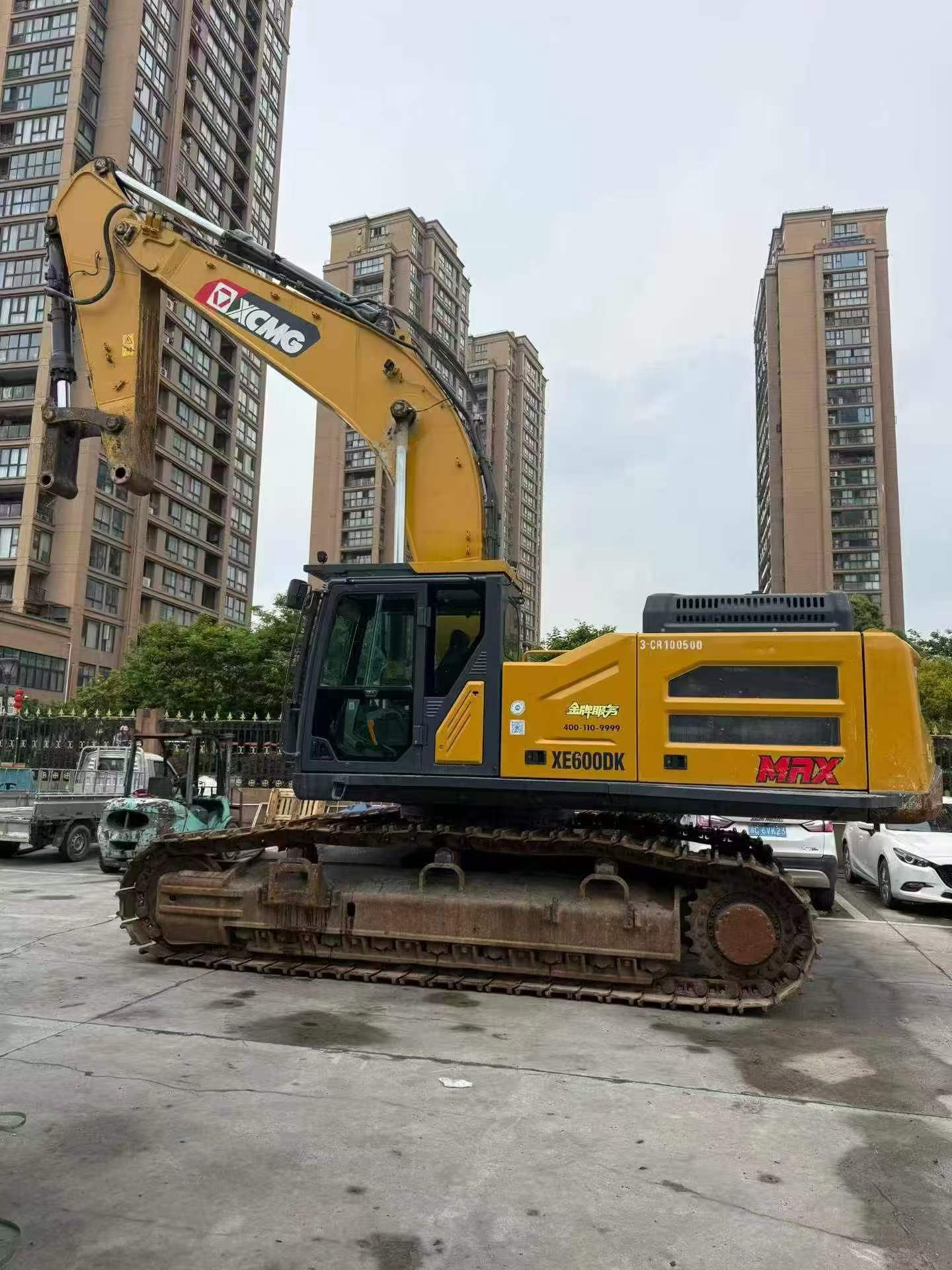 Buy XCMG LW600E Used Excavator / 1