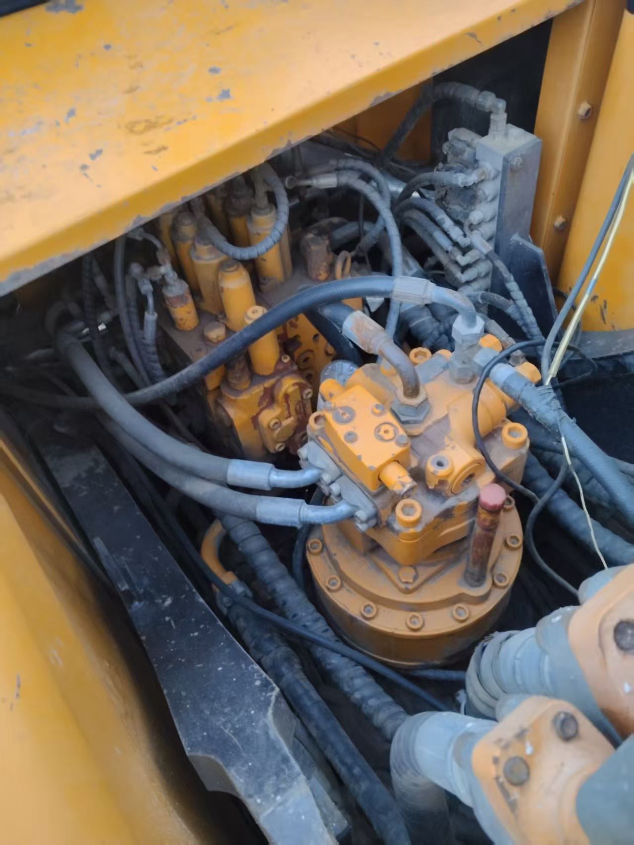 Buy Sany SY215C Used Excavator / 7 Buy Sany SY215C Used Excavator / 7