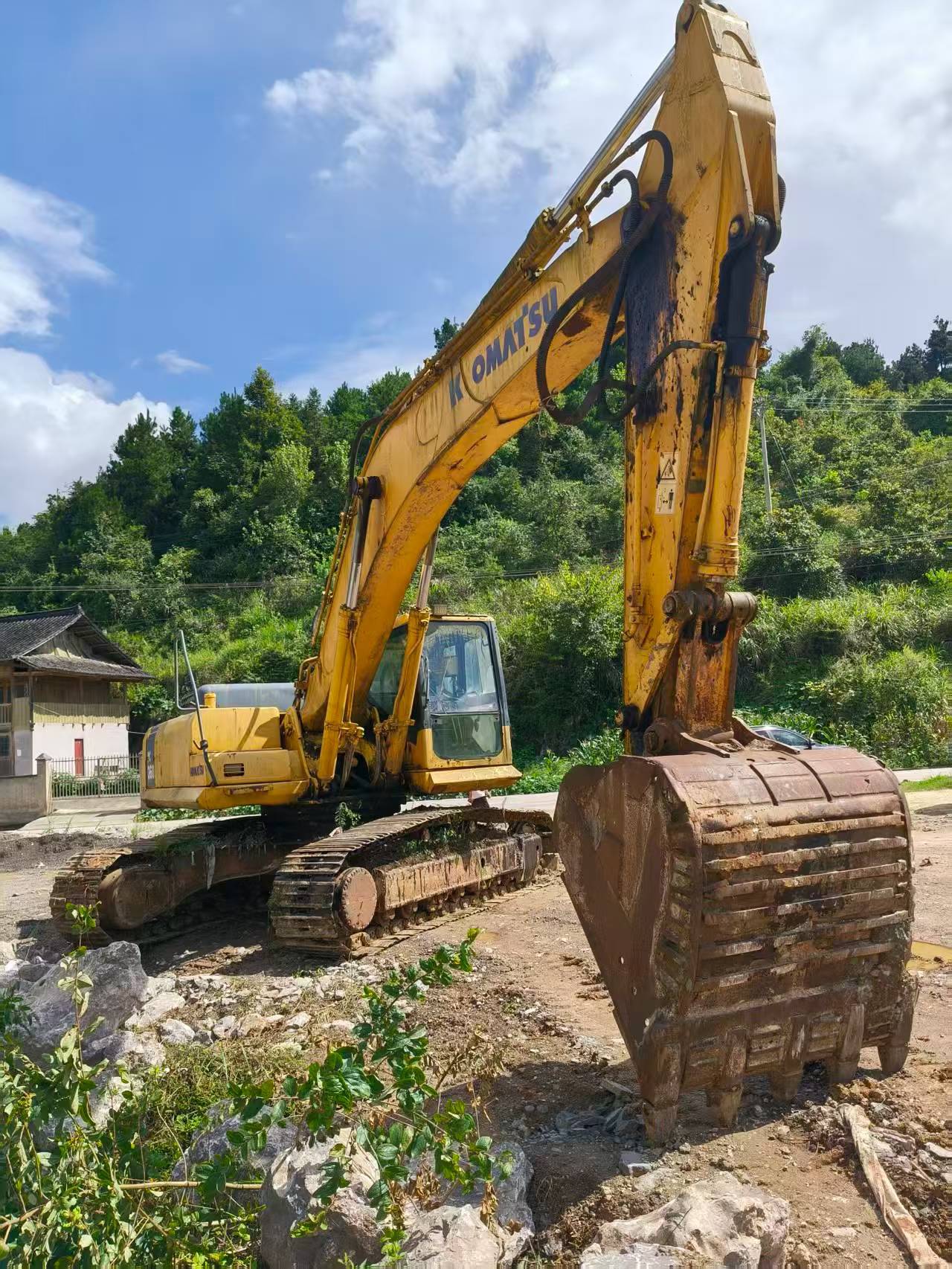 Buy Komatsu Used Excavator / 2 Buy Komatsu Used Excavator / 2