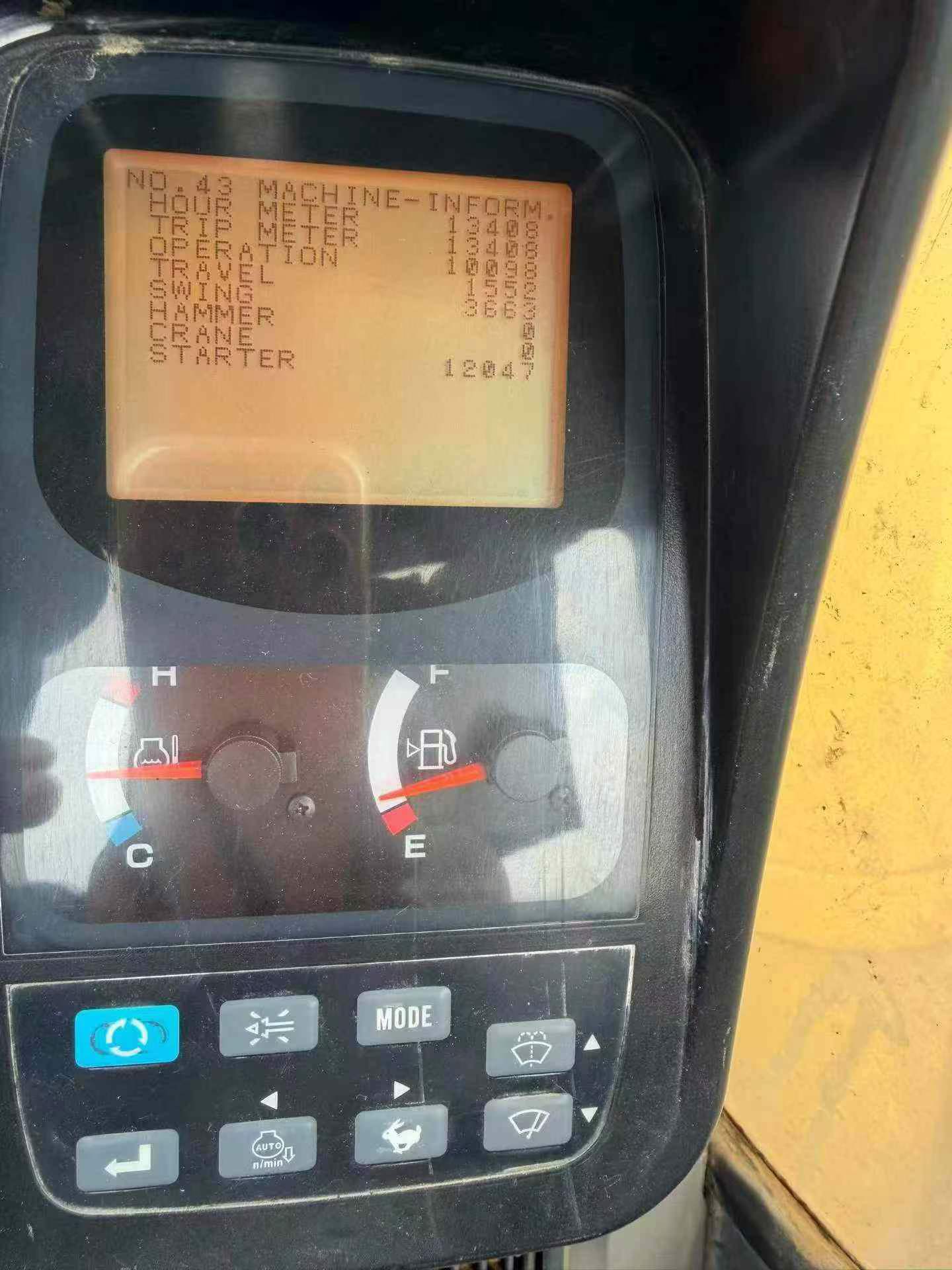 شراء حفارة Kobelco SK260 مستعملة / 8