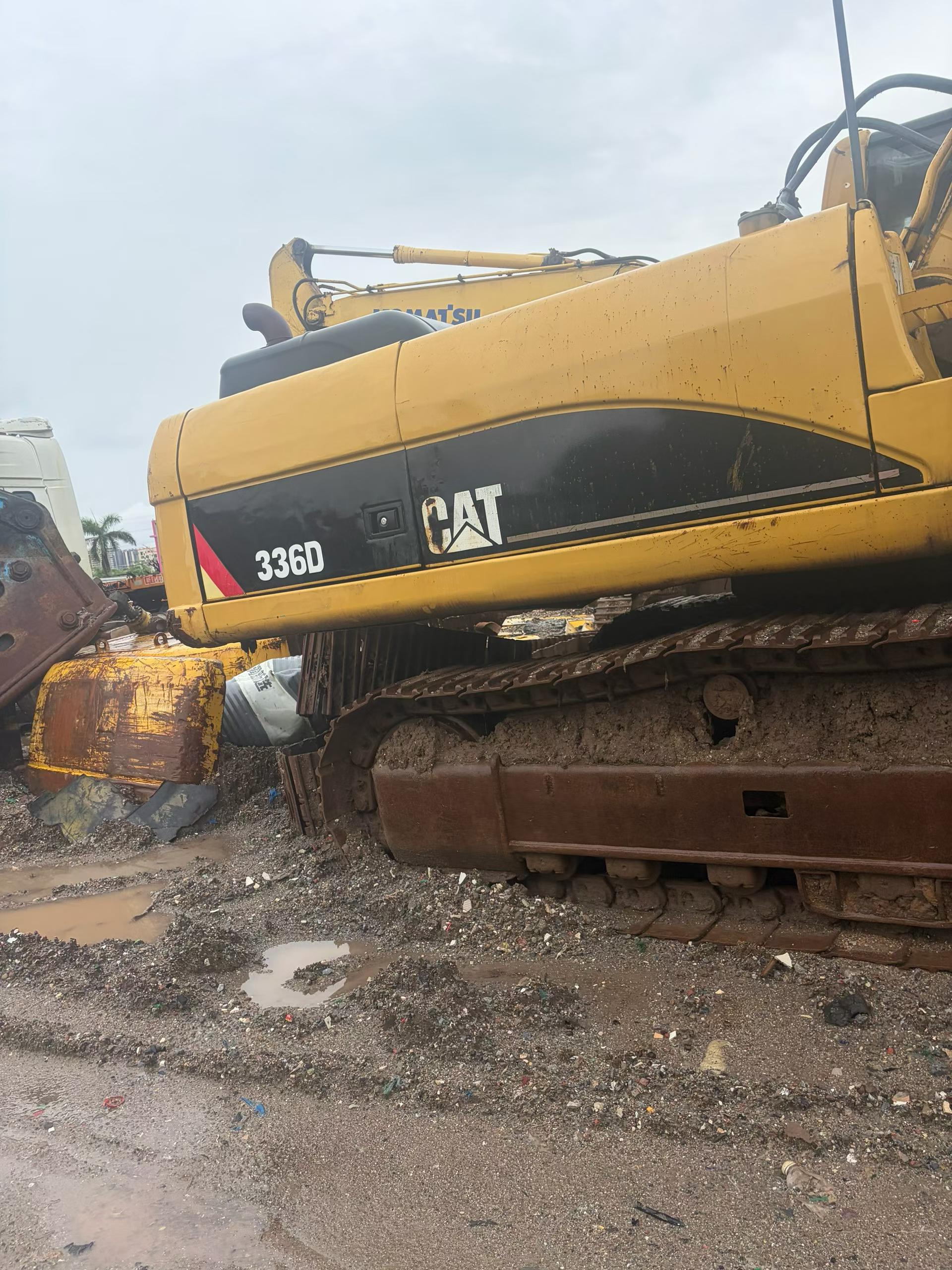 Buy Kato Used Excavator / 3 Buy Kato Used Excavator / 3