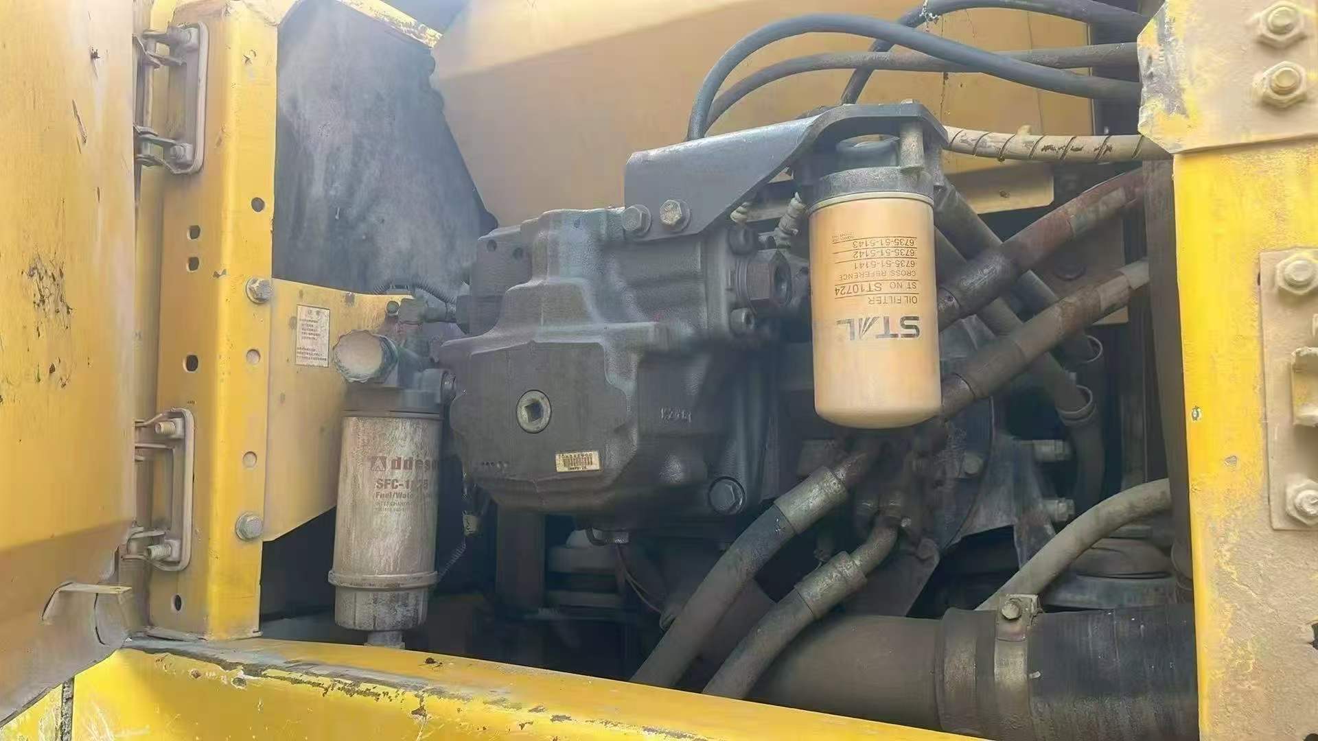 Buy Komatsu Used Excavator / 4 Buy Komatsu Used Excavator / 4