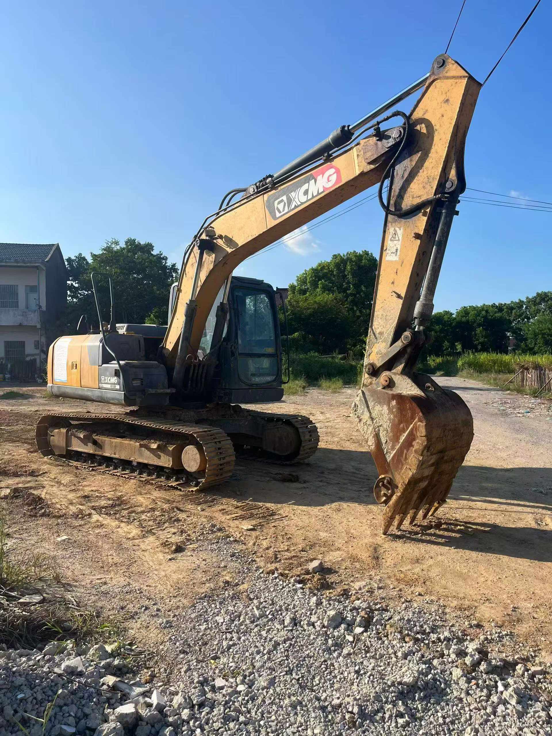 Buy XCMG XE135B Used Excavator / 2 Buy XCMG XE135B Used Excavator / 2