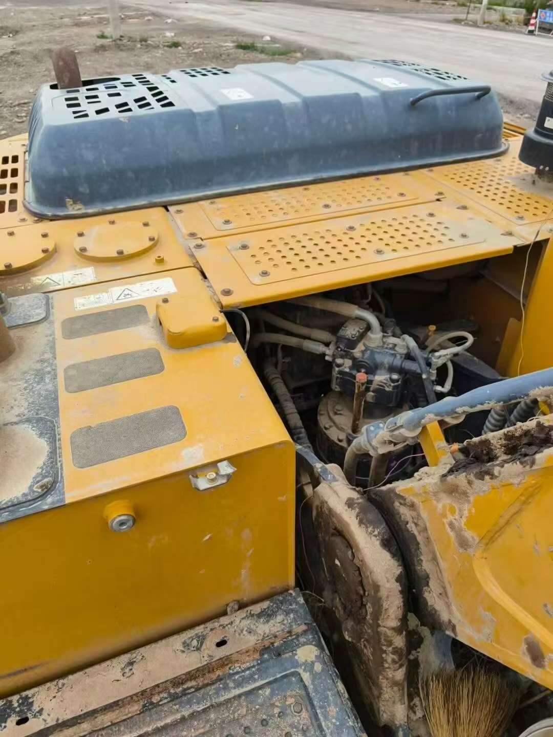 Buy XCMG XE200 Used Excavator / 3