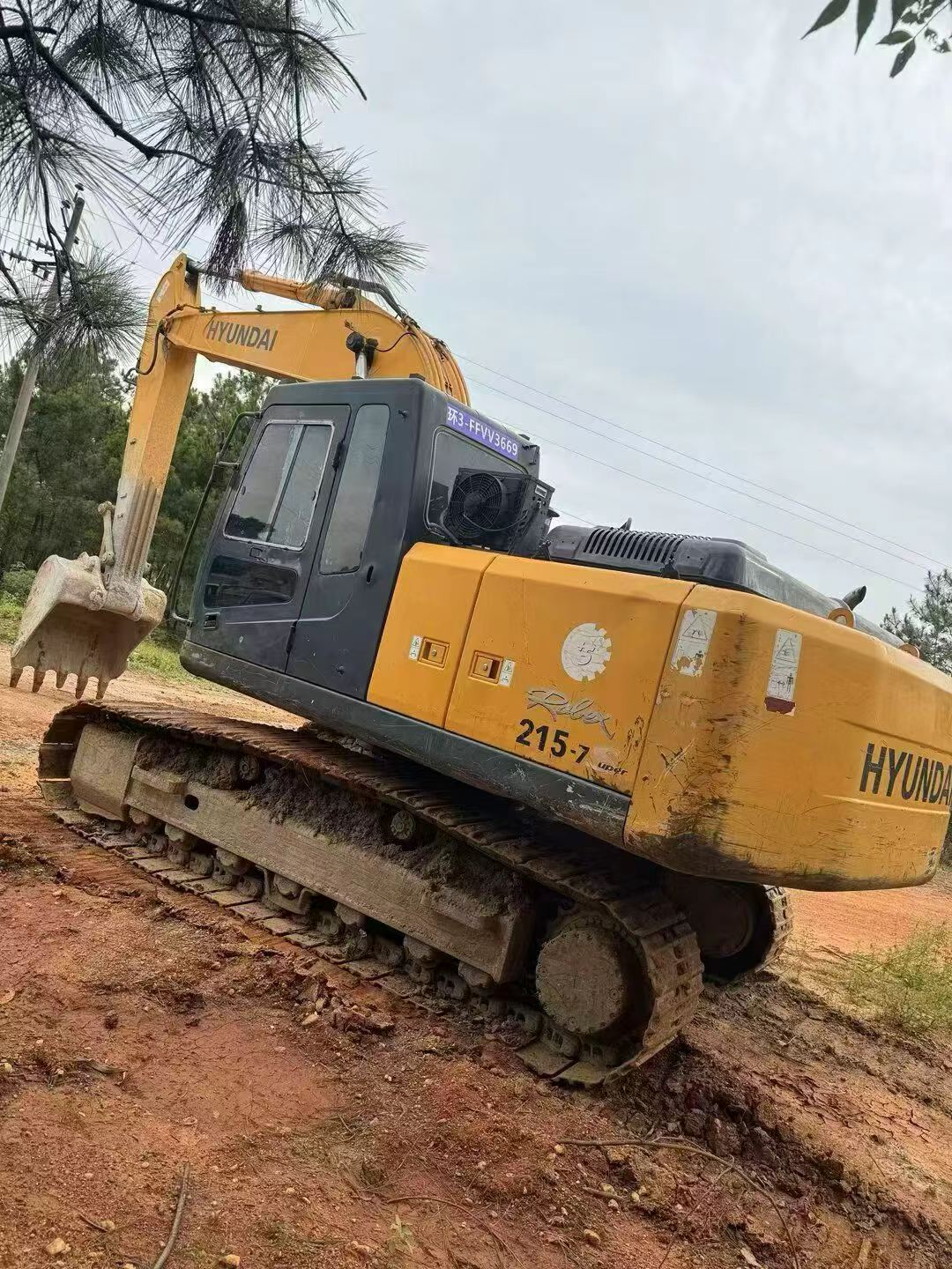 Buy Hyundai R215-7 Used Excavator / 3