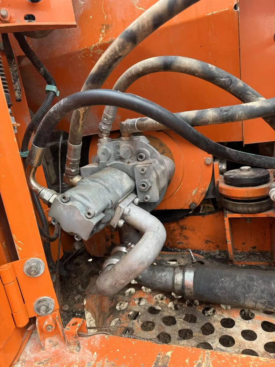 Buy Hitachi EX60-6 Used Excavator / 6 Buy Hitachi EX60-6 Used Excavator / 6