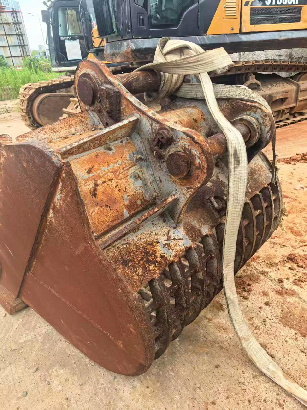 Buy Sany SY375H Used Excavator / 2