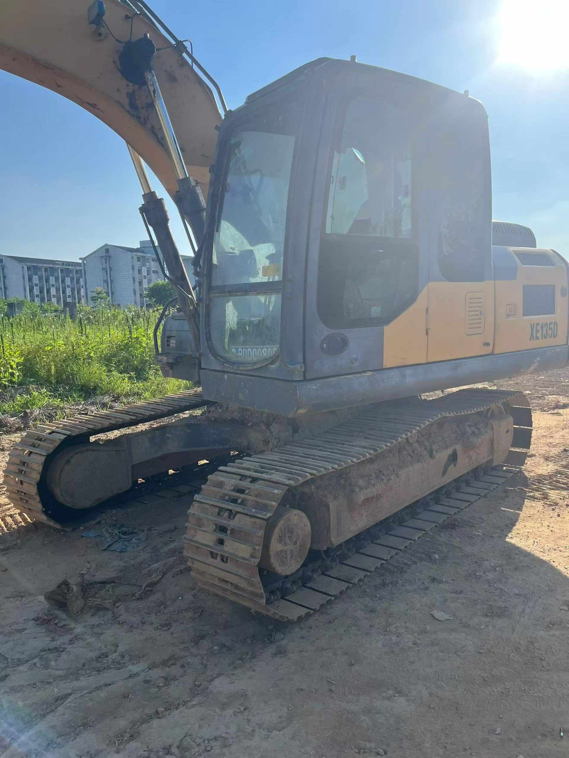 Buy XCMG XE135B Used Excavator / 3 Buy XCMG XE135B Used Excavator / 3