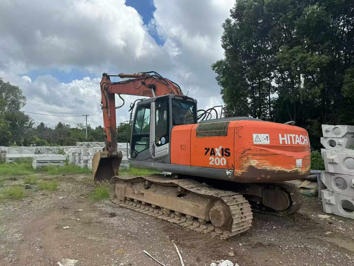 Купить Подержанный Экскаватор Hitachi EX200LC-3 / 3