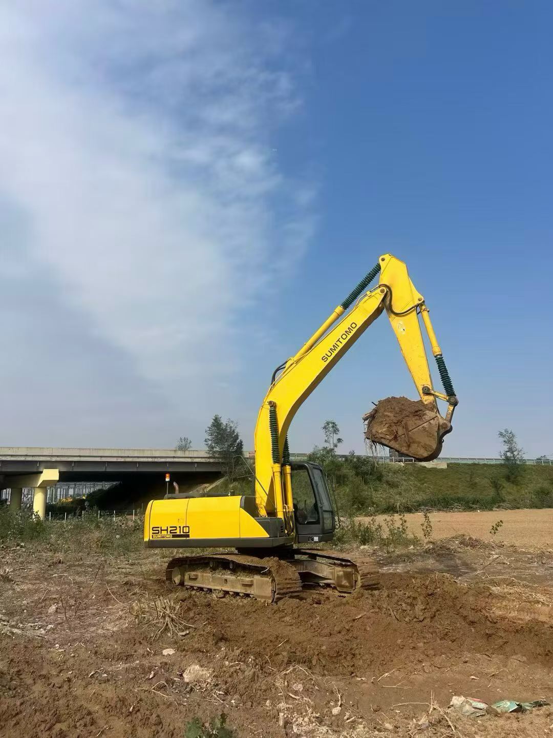 Buy Sumitomo SH210-5 Used Excavator / 3 Buy Sumitomo SH210-5 Used Excavator / 3